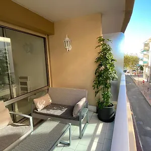 Appartement Terrasse A 1min Des Plages, Saint-Raphaël